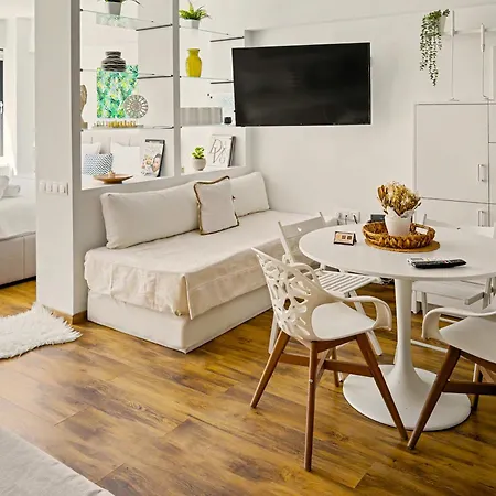 Estia Premium - 80 Squaremeter Cozy Loft Center *