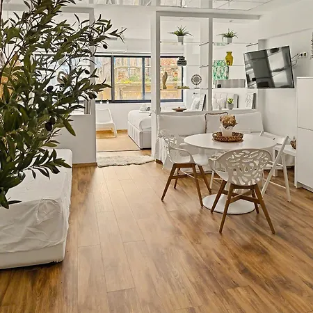 Estia Premium - 80 Squaremeter Cozy Loft Center Apartmán *